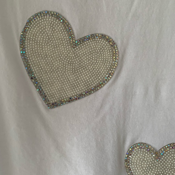White top. Crystal hearts. MC Lorene OS - Picture 2 of 3
